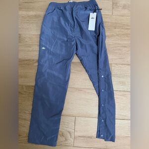 NWT ALO Yoga Snap Men's Pants in Infinite Blue
